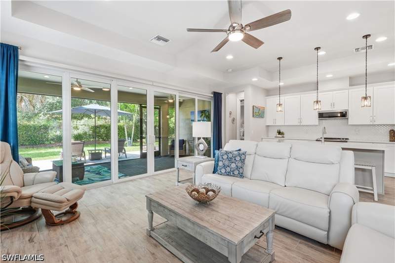 4 bedroom SingleFamilyResidence at 14796 Windward Ln, Savannah Lakes, Naples — photo 4