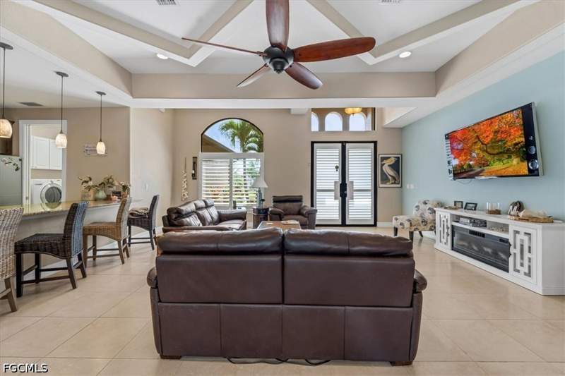 3 bedroom SingleFamilyResidence at 14 NW 35th Pl, Cape Coral, Cape Coral — photo 5