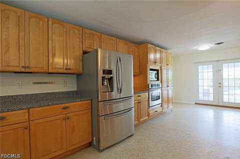 1353 Stadler Dr, Fort Myers FL - photo 8 of 41