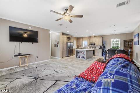 375 N Estribo St, Clewiston FL - photo 10 of 50
