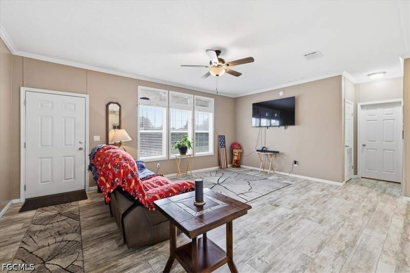 3 bedroom ManufacturedHome at 375 N Estribo St, Montura Ranch Estates, Clewiston — photo 4
