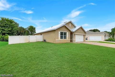 8117 Sandpiper Rd, Fort Myers FL - photo 19 of 22