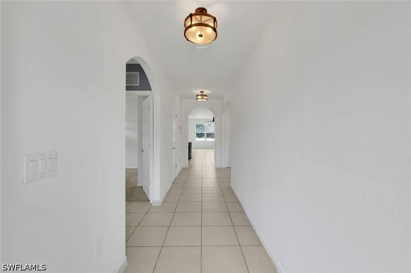 4 bedroom SingleFamilyResidence at 8117 Sandpiper Rd, San Carlos Park, Fort Myers — photo 2