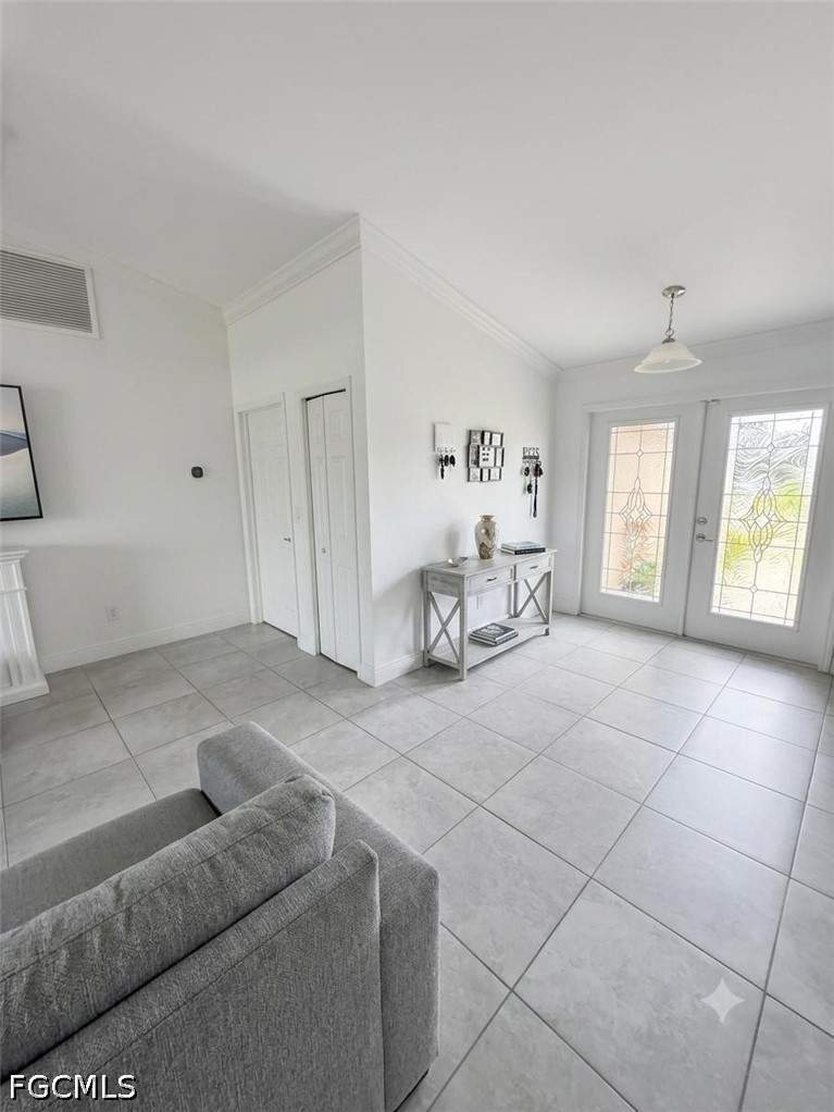 3 bedroom SingleFamilyResidence at 2504 NW 19th Pl, Cape Coral, Cape Coral — photo 3