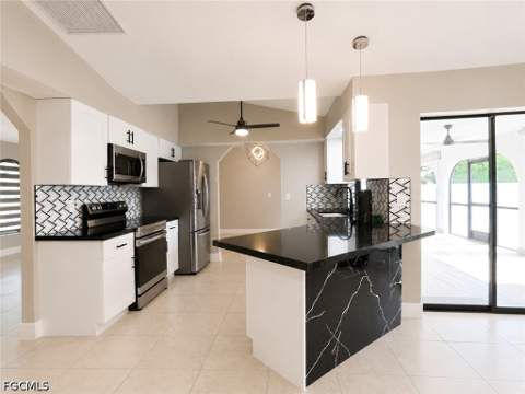 1520 SE 20th Ct, Cape Coral FL - photo 11 of 26