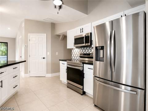 1520 SE 20th Ct, Cape Coral FL - photo 7 of 26