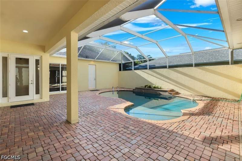 4 bedroom SingleFamilyResidence at 13760 Willow Bridge Dr, Willow Creek, North Fort Myers — photo 5