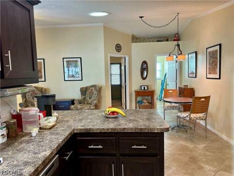 304 NE 19th Ter, Cape Coral FL - photo 12 of 29