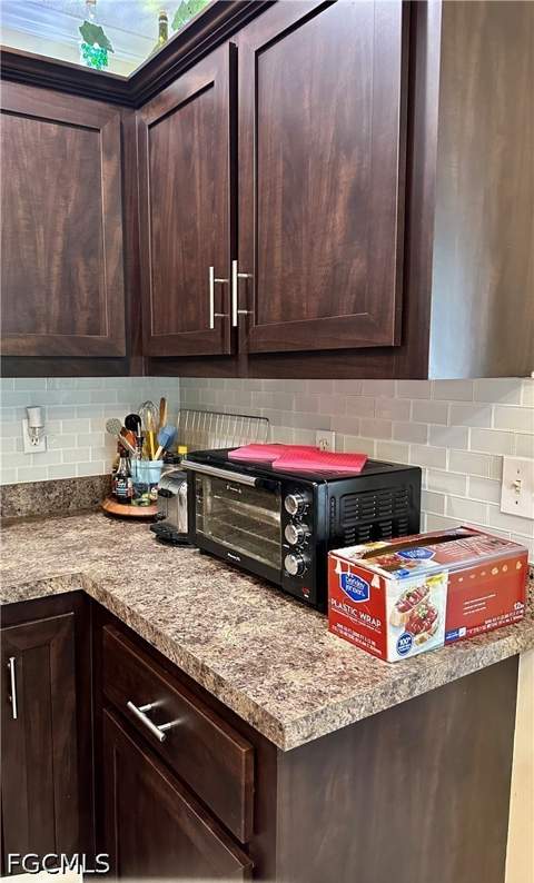 304 NE 19th Ter, Cape Coral FL - photo 13 of 29