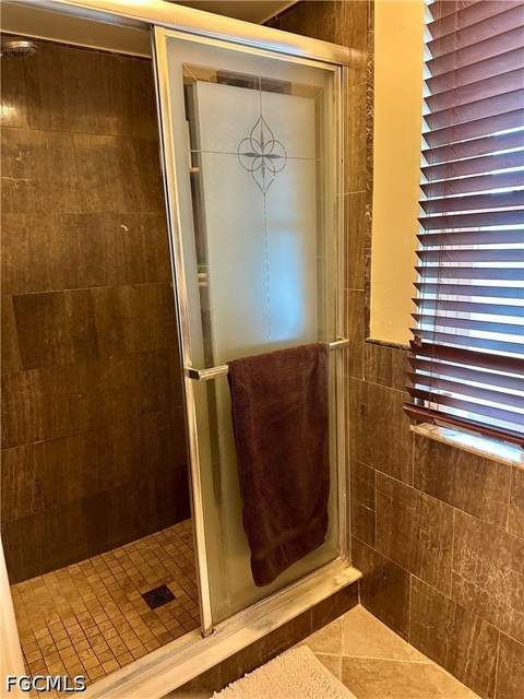 304 NE 19th Ter, Cape Coral FL - photo 22 of 29
