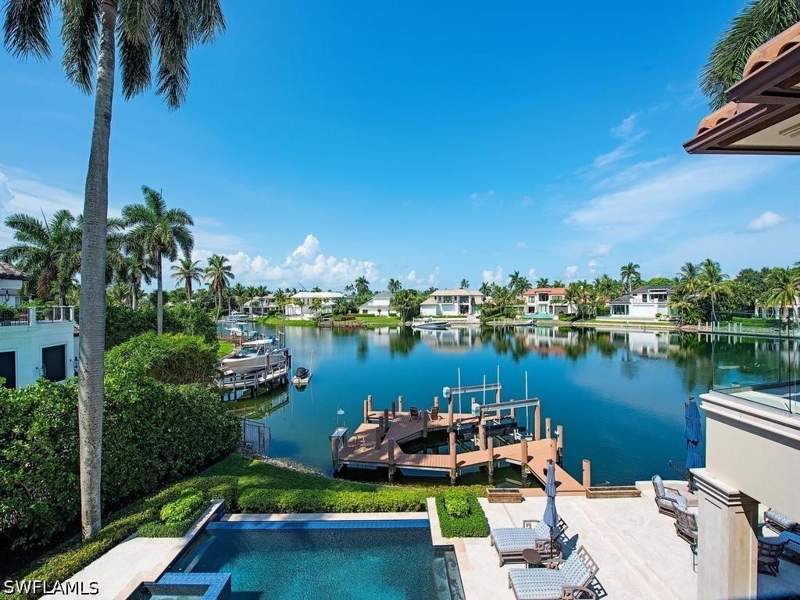 5 bedroom SingleFamilyResidence at 3100 Rum Row, Port Royal, Naples — photo 3