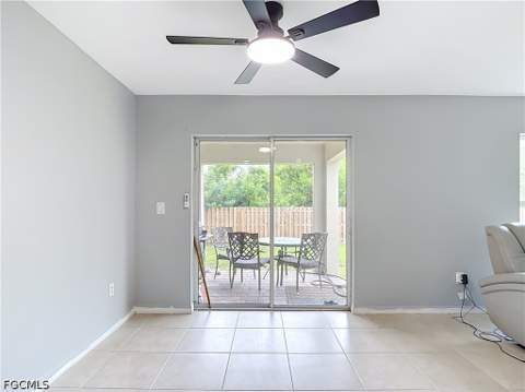 4306 NE 24th Pl, Cape Coral FL - photo 7 of 19