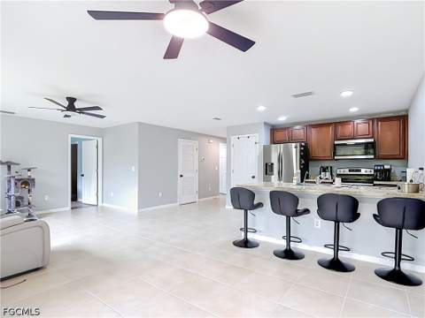 4306 NE 24th Pl, Cape Coral FL - photo 8 of 19
