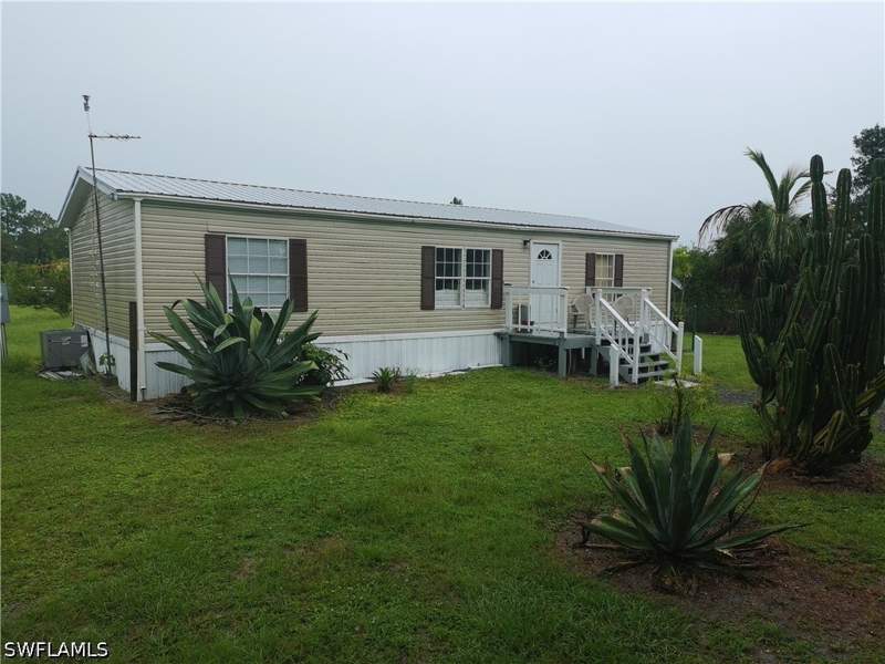 3 bedroom ManufacturedHome at 451 Bald Cypress Ave, Montura Ranch Estates, Clewiston — photo 5