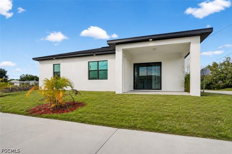 4 bedroom SingleFamilyResidence at 2513 69th St W, Southwood, Lehigh Acres — photo 3