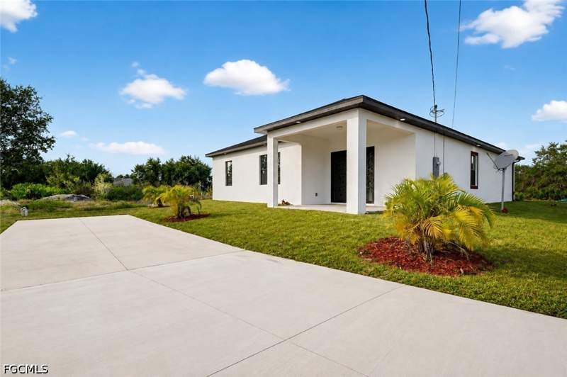 4 bedroom SingleFamilyResidence at 2513 69th St W, Southwood, Lehigh Acres — photo 4