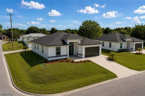 2513 69th St W, Lehigh Acres FL - photo 7 of 24