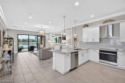 11957 Five Waters Cir, Fort Myers FL - photo 11 of 50