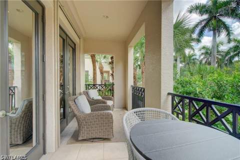 2855 Tiburon Blvd E 102, Naples FL - photo 20 of 36