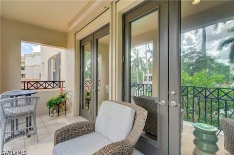2855 Tiburon Blvd E 102, Naples FL - photo 21 of 36