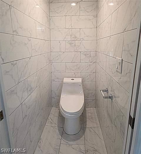 6355 Lexington Ct 201, Naples FL - photo 17 of 48