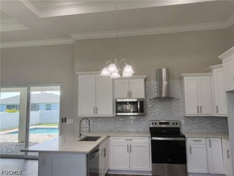 433 NW 1st St, Cape Coral FL - photo 10 of 45