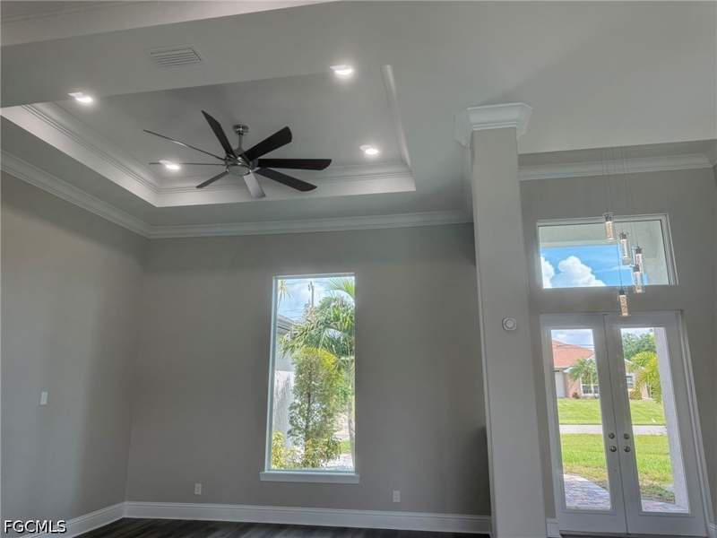 4 bedroom SingleFamilyResidence at 433 NW 1st St, Cape Coral, Cape Coral — photo 3