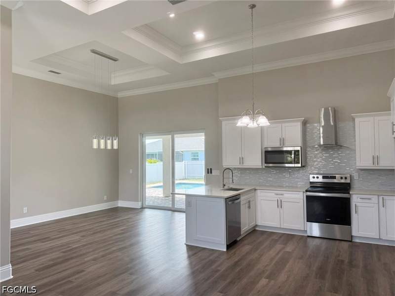 4 bedroom SingleFamilyResidence at 433 NW 1st St, Cape Coral, Cape Coral — photo 5