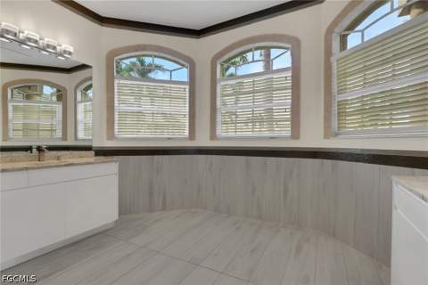 8596 Southwind Bay Cir, Fort Myers FL - photo 19 of 36