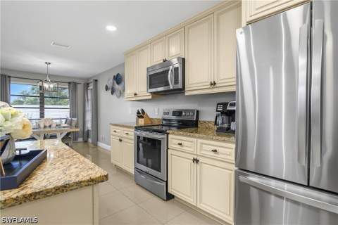 828 SW 51st Ter, Cape Coral FL - photo 19 of 49