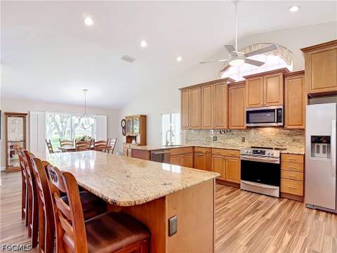 1970 Corona Del Sire Dr, North Fort Myers FL - photo 15 of 50