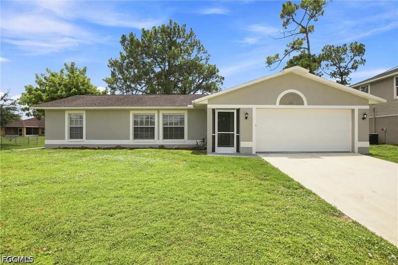 3 bedroom SingleFamilyResidence at 3901 16th St W, Lehigh Acres, Lehigh Acres — photo 1