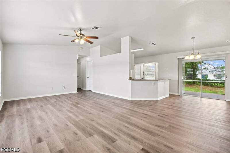 3 bedroom SingleFamilyResidence at 3901 16th St W, Lehigh Acres, Lehigh Acres — photo 2