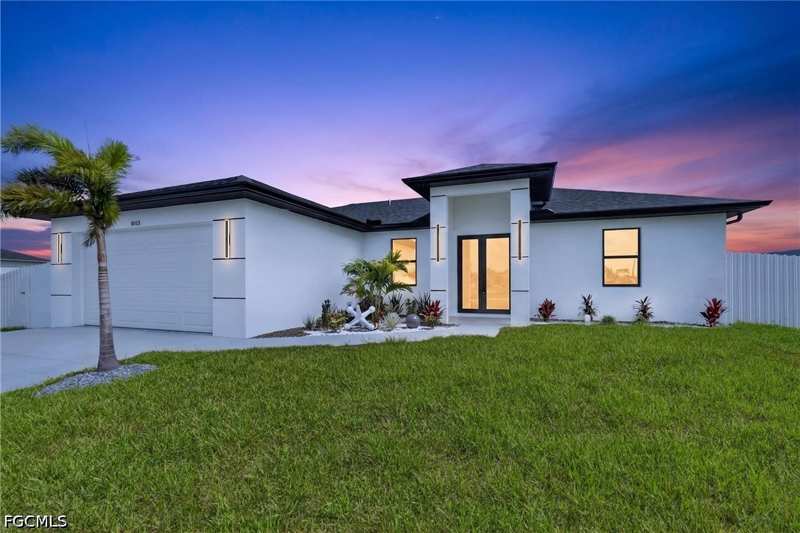 3 bedroom SingleFamilyResidence at 1003 Kismet Pkwy W, Cape Coral, Cape Coral — photo 1