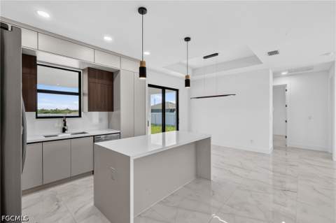 1003 Kismet Pkwy W, Cape Coral FL - photo 7 of 31