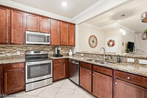 10034 Via Colomba Cir, Fort Myers FL - photo 7 of 43
