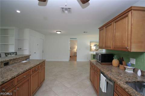 1421 SE 36th St, Cape Coral FL - photo 16 of 34