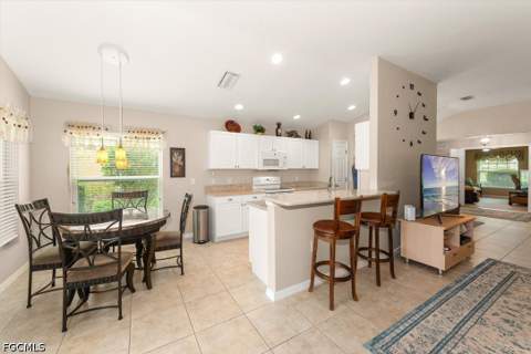 10053 Colonial Country Club Blvd, Fort Myers FL - photo 12 of 33