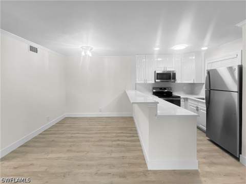 766 Central Ave 113, Naples FL - photo 7 of 48