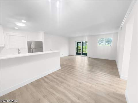 766 Central Ave 113, Naples FL - photo 8 of 48