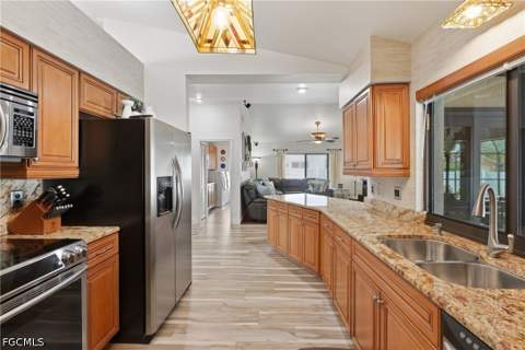 2118 SW 12th Ave, Cape Coral FL - photo 11 of 30