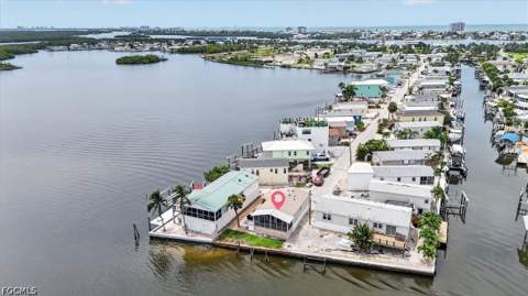 43 Emily Ln, Fort Myers Beach FL - photo 12 of 50