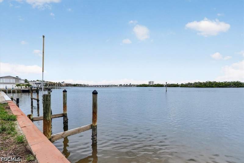2 bedroom ManufacturedHome at 43 Emily Ln, Emily Lane Land Condo, Fort Myers Beach — photo 4