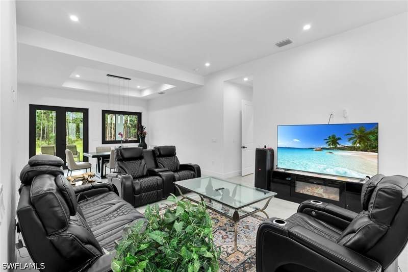 4 bedroom SingleFamilyResidence at 3348 27th Ave NE, Golden Gate Estates, Naples — photo 3