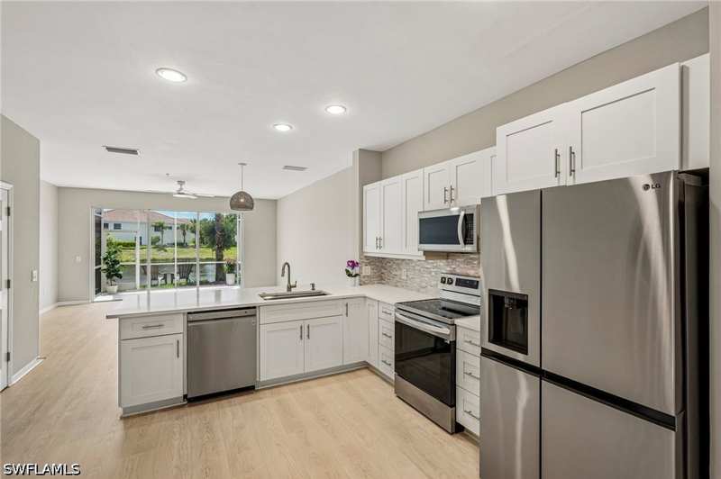 3 bedroom Townhouse at 1104 Oxford Ln 44, Pinehurst, Naples — photo 1