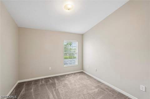 1104 Oxford Ln 44, Naples FL - photo 20 of 29