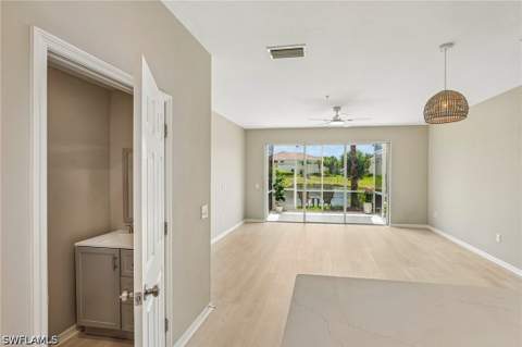 1104 Oxford Ln 44, Naples FL - photo 8 of 29