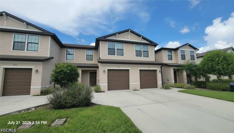 3 bedroom Attached at 14008 Oviedo Pl, Portico, Fort Myers — photo 1
