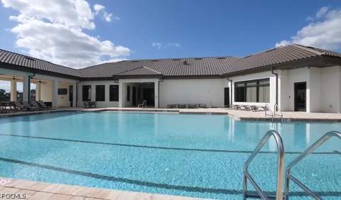 14008 Oviedo Pl, Fort Myers FL - photo 7 of 9