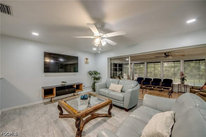 3 bedroom SingleFamilyResidence at 510 SW 51st Ter, Cape Coral, Cape Coral — photo 5